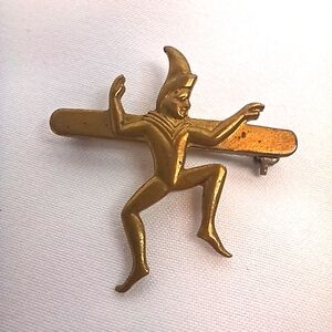 Vintage 60s Brownies Girl Guides Brass Pixie Promis Badge Pin.
